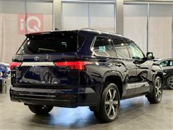 Toyota Sequoia